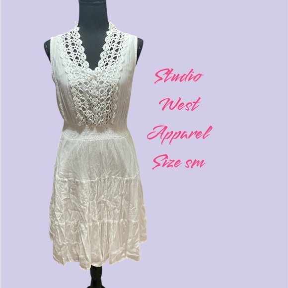 2 FOR 1 DRESSES SIZE 6 SEE DESCRIPTION - Picture 4 of 6